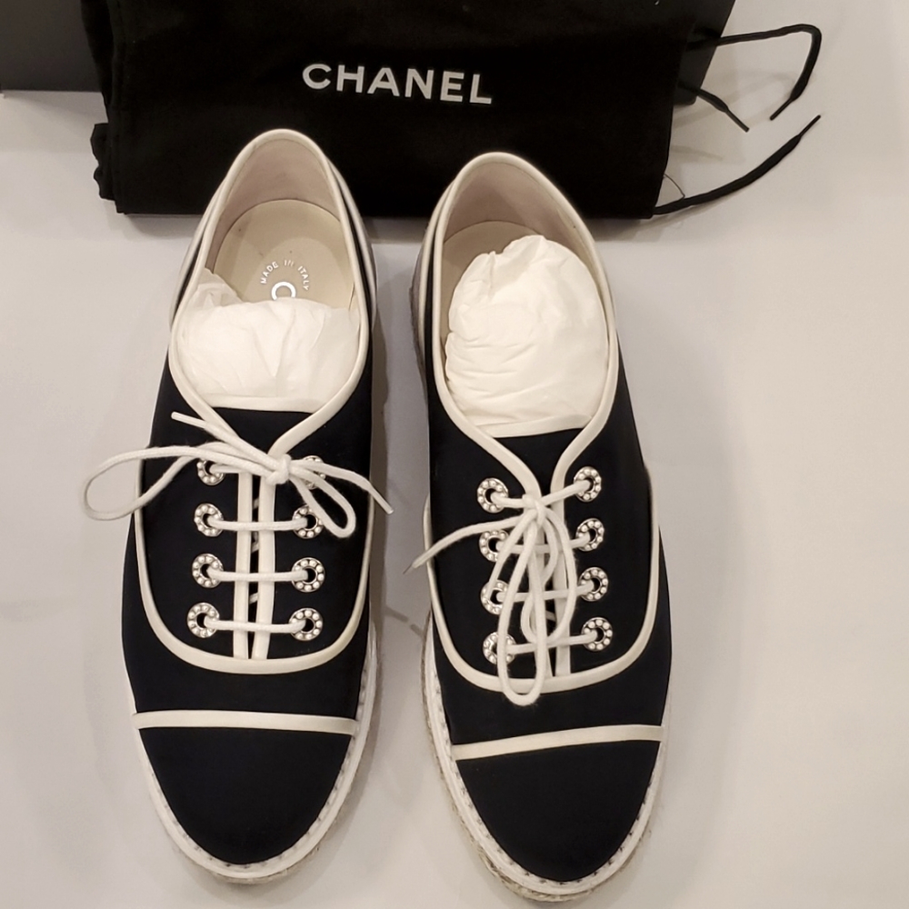 Chanel Interlocking CC Espadrille Lace Up Sneakers, size 39